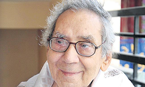 తొలి పార్లమెంటేరియన్‌ కన్నుమూత!