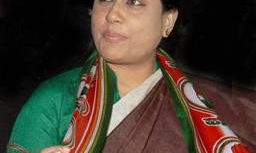 ఫైర్బ్రాండ్ సమర సంకేతాలు... ప్రత్యర్థులపై వాక్బాణాలు ఫైర్బ్రాండ్ సమర సంకేతాలు... ప్రత్యర్థులపై వాక్బాణాలు