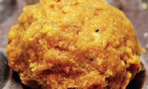 బూజు లడ్డూలు... నారసింహా ఇవేమీ ప్రసాదాలు బూజు లడ్డూలు... నారసింహా ఇవేమీ ప్రసాదాలు