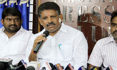 చంద్రగిరిలో అనూహ్య మలుపు.. అప్రమత్తమైన అధిష్టానం