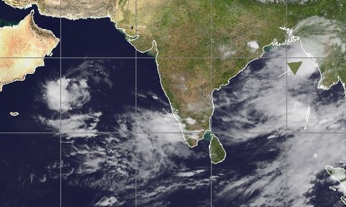 రేపు భారీ వర్షం.. అప్రమత్తంగా ఉండాలి..