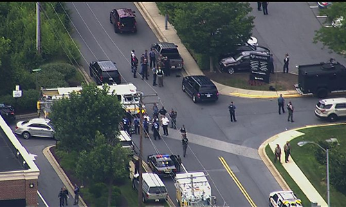 అమెరికాలో కాల్పుల కలకలం!