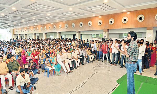 దమ్ముంటే ప్రత్యక్ష ఎన్నికల్లో గెలువు : పవన్ కళ్యాణ్