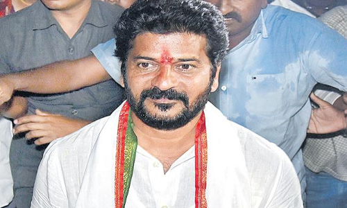 రేవంత్‌తో పాటు కొండల్ రెడ్డి, అయన భార్య వాణికి కూడా నోటీసులు