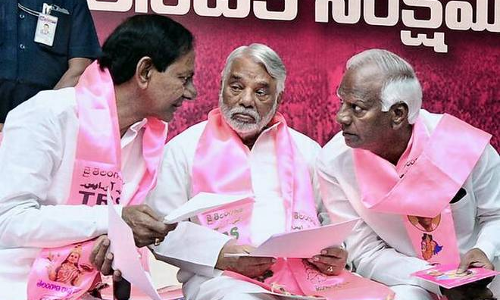 కాంగ్రెస్‌ సభలతో కారులో కలవరం