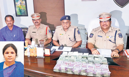 నారి నారి నడుమ నోట్లు