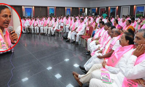 గెలిచేవారేవారు? TRS సర్వే