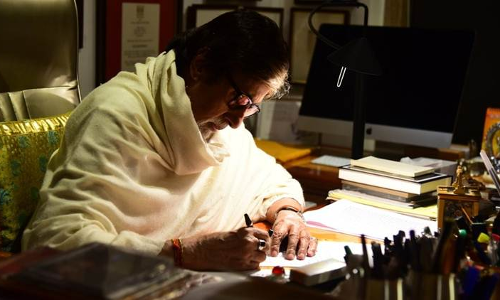 అమితాబ్ బచ్చను చేతి కథ