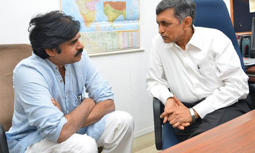 ఏపీకి ప్రత్యేకహోదా రాదు..ఆ విషయం పవన్ కి తెలుసు ఏపీకి ప్రత్యేకహోదా రాదు..ఆ విషయం పవన్ కి తెలుసు