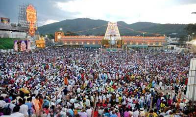 తిరుమలకు పోటెత్తిన భక్తులు.. తిరుమలకు పోటెత్తిన భక్తులు..