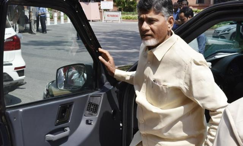 భారీ వ్యూహంతో ఢిల్లీకి చంద్రబాబు