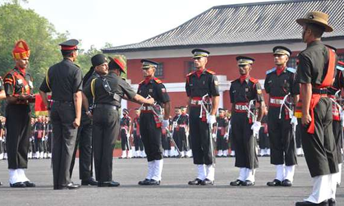 సాయుధ దళాల సుప్రీం కమాండర్!