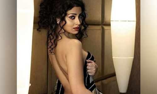 టాలీవుడ్ కుర్ర‌కారును ఓ ఊపుఊపేస్తున్న శ్రియా