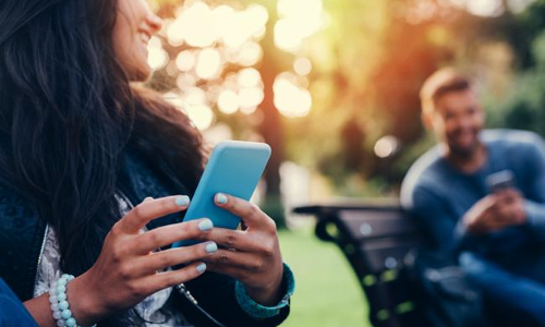 ఒకరితో సహజీవనం.. మరొకరితో ప్రేమ