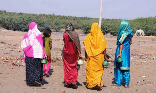 ఇలా వెళ్లినందుకు కుటుంబానికి రూ.75వేల ఫైనేశారు!