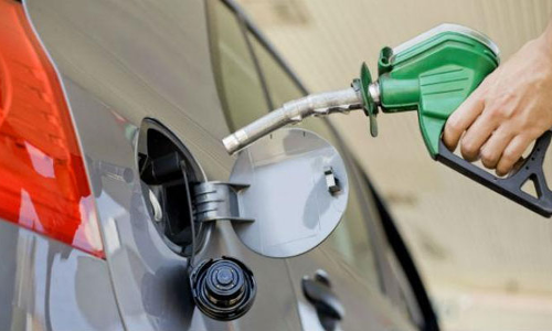 తగ్గుముఖం పట్టిన పెట్రోల్, డీజిల్ ధరలు