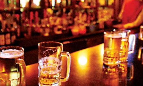 అర్దరాత్రి మందు సేవలు