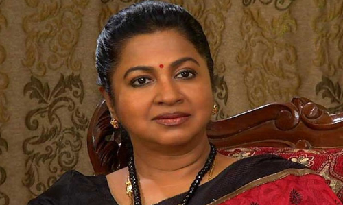 తనకు బ్లడ్ కాన్సర్ ఉందన్న వార్తపై నటి రాధికా ఏమన్నారంటే!