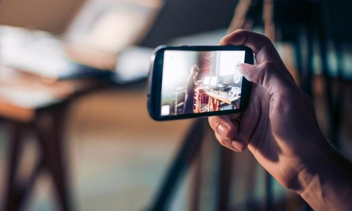 బాలుడు చేసిన పని.. తల్లిదండ్రుల్ని తలదించుకొనేలా చేసింది బాలుడు చేసిన పని.. తల్లిదండ్రుల్ని తలదించుకొనేలా చేసింది