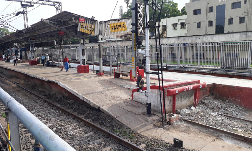 ఆ రైళ్లలో ప్రయాణం చేసే వారికి చేదు వార్త!