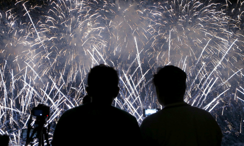 ఆ రెండు గంట‌ల్లోనే ట‌పాసులు పేల్చాలి : జీహెచ్ఎంసీ క‌మిష‌న‌ర్ దాన‌కిషోర్‌