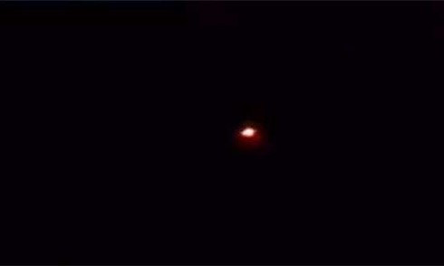 మూడు సార్లు దర్శనమిచ్చిన మకర జ్యోతి మూడు సార్లు దర్శనమిచ్చిన మకర జ్యోతి