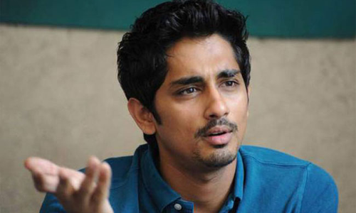 ఆమెకు అండగా ఉన్నందుకు.. నన్ను ఆ దర్శకుడు బెదిరిస్తున్నాడు : హీరో సిద్దార్థ్