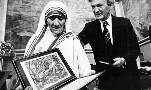 నోబెల్ బహుమతి గెలుచుకున్న తొలి భారతీయ మహిళ! నోబెల్ బహుమతి గెలుచుకున్న తొలి భారతీయ మహిళ!