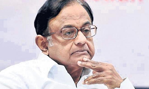 చిదంబరం ఇంట్లో భారీ చోరీ.. దొంగలు వారే..?