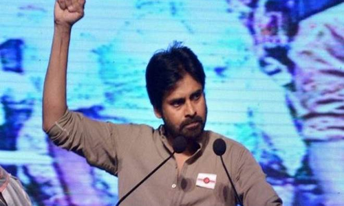 బీజేపీ స్క్రిప్ట్ ను ఫాలో అవుతున్న పవన్ బీజేపీ స్క్రిప్ట్ ను ఫాలో అవుతున్న పవన్