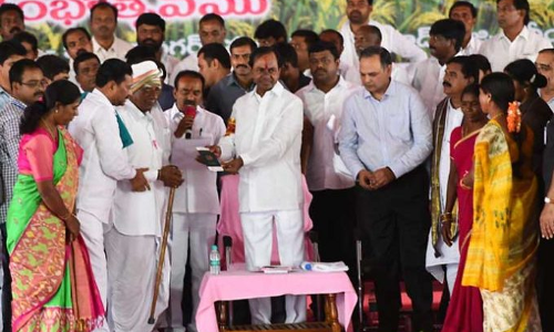 పథకాలన్నీ ఎన్నికల తాయిలాలేనా? కేసీఆర్‌‌కు కలిసొచ్చిందేంటి?