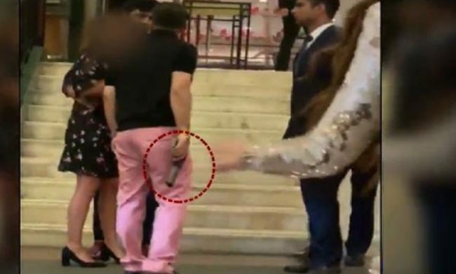 తుపాకీతో మాజీ ఎంపీ కొడుకు హల్‌చల్‌!