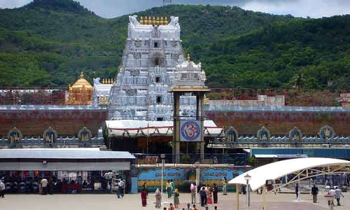 ఆధ్యాత్మిక కేంద్రంలో అలజడికి కారకులెవరు? ఆధ్యాత్మిక కేంద్రంలో అలజడికి కారకులెవరు?