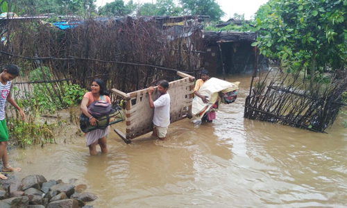 ఓ వైపు రుతువపనాలు.. మరోవైపు వాయుగుండం..
