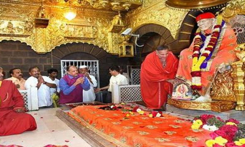 శిరిడీ సాయి భక్తులకు షాకిచ్చిన ఆలయ ట్రస్ట్ శిరిడీ సాయి భక్తులకు షాకిచ్చిన ఆలయ ట్రస్ట్