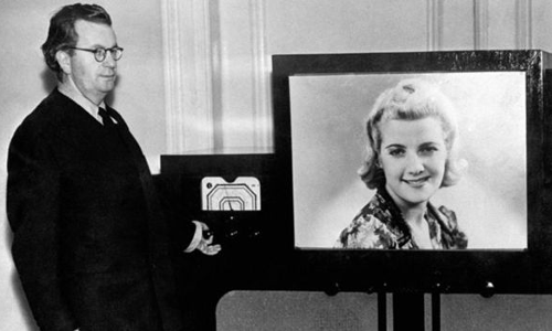 టెలివిజన్ సృష్టికర్త టెలివిజన్ సృష్టికర్త