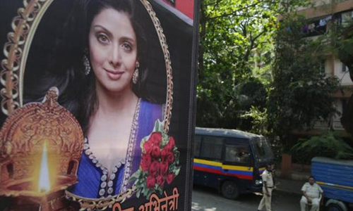 శ్రీదేవిపై సంతాప సభ కూడా నిర్వహించలేరా?