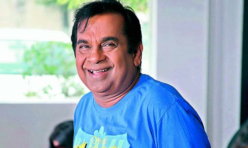 నీ యంకమ్మా అని.. నవ్వించాడు