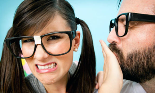 నోటి దుర్వాసన పొగొట్టుకోండిలా నోటి దుర్వాసన పొగొట్టుకోండిలా