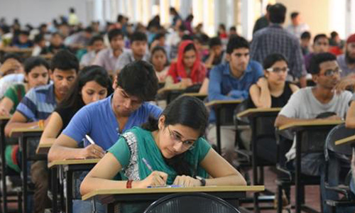 ర్యాంకుల వెంట సర్కారు పరుగులు!