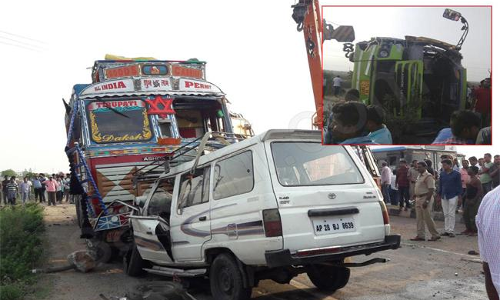 నిన్న సిద్దిపేట.. ఇవాళ మానకొండూరు... యాక్సిడెంట్లు చెబుతున్న నిజాలు