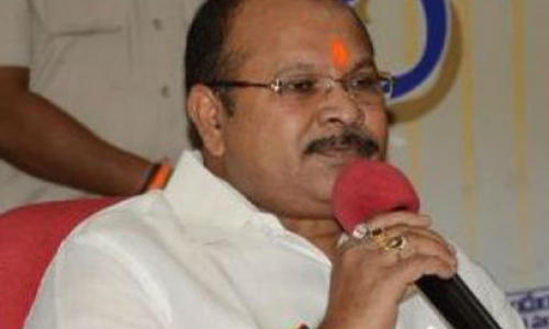 దీక్షలా? రాష్టానికు శిక్షలా