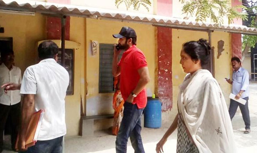 కోర్టుకు హాజరైన హీరో సుమంత్, చెల్లెలు సుప్రియ