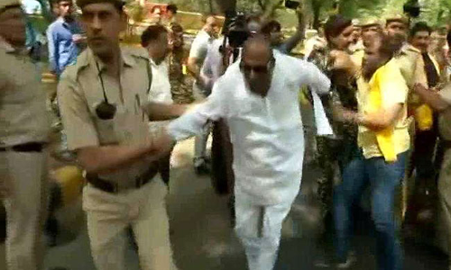 టీడీపీ ఎంపీల‌కు ఘోర అవ‌మానం..!!?