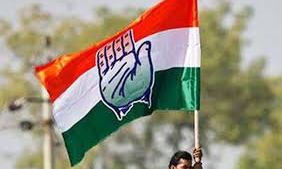 టీఆర్ఎస్‌లో విలీనంపై హైకోర్టుకు కాంగ్రెస్‌