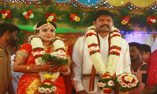 తమన్నాతో ఘనంగా నటుడు సౌందర్ రాజా వివాహం..!
