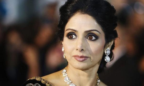 శ్రీదేవి చనిపోవడానికి కొద్ది క్షణాల ముందు ఏం జరిగిందంటే.. శ్రీదేవి చనిపోవడానికి కొద్ది క్షణాల ముందు ఏం జరిగిందంటే..