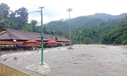 అయ్యప్ప ఆగ్రహించాడా...అందుకే కేరళను...