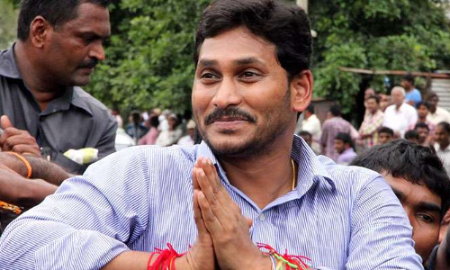 జగన్ ను కలిసిన మాజీ సీఎం కొడుకు