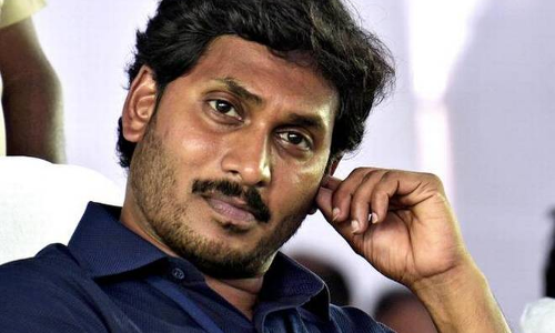 జ‌గ‌న్ క‌క్క‌లేడు..మింగ‌లేడు